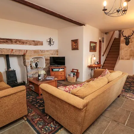 Snape Castle Under Croft And Gardens *