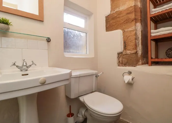 Ferienhaus Snape Castle Under Croft And Gardens