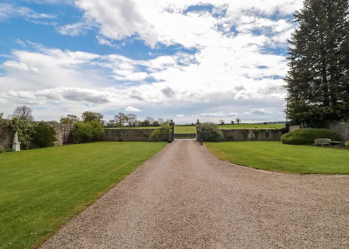 Ferienhaus Snape Castle Under Croft And Gardens