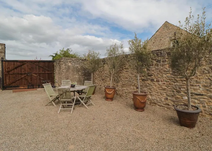Snape Castle Under Croft And Gardens Ferienhaus