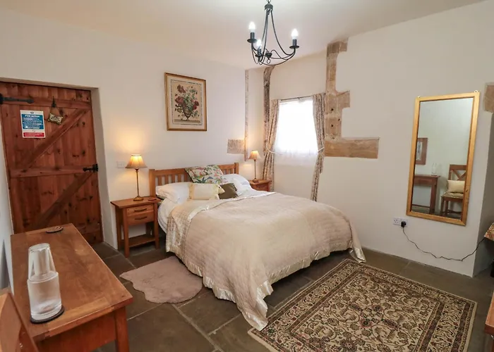 Snape Castle Under Croft And Gardens * Bedale